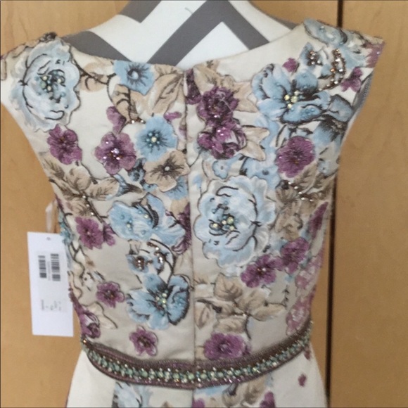 Multi Floral Print Embellished Belt Cap Sleeve - Picture 3 of 6